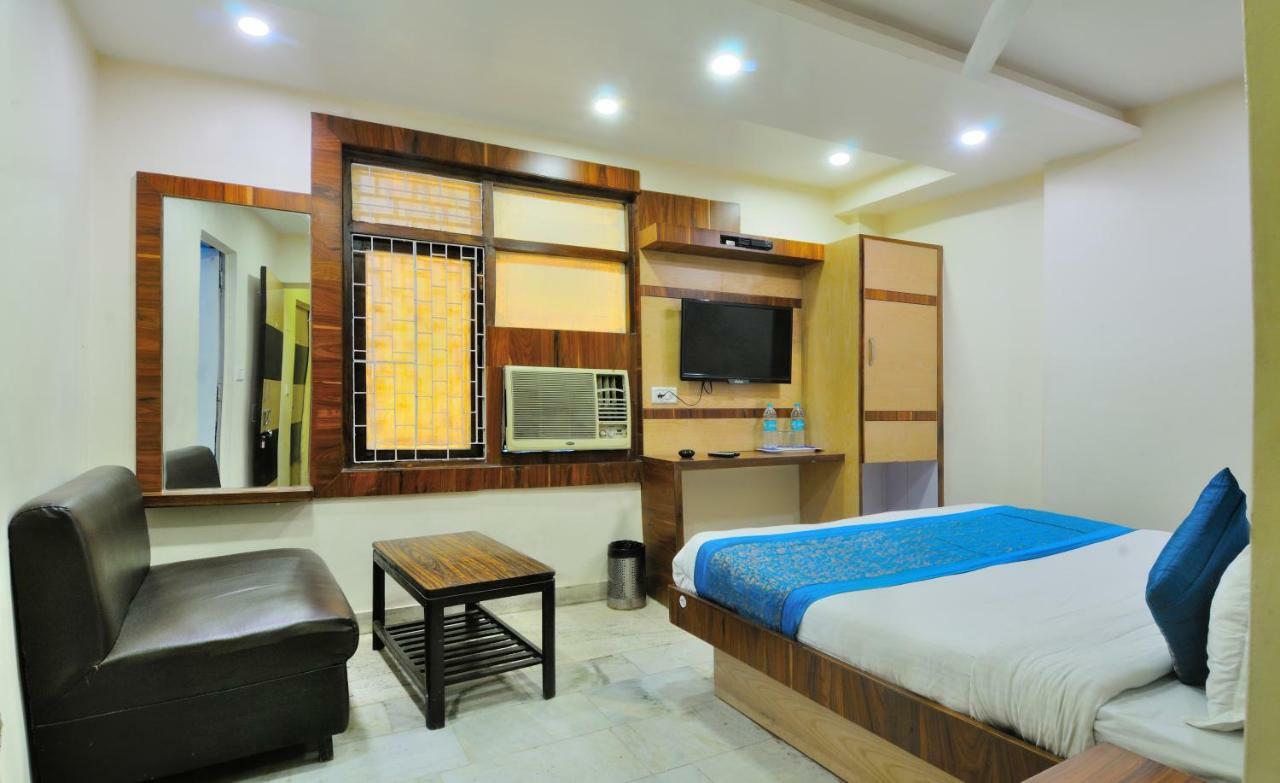 Hotel Lahorimal Deluxe New Delhi Buitenkant foto